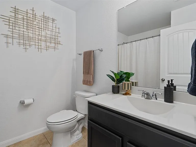 10308 Hatton Ln — Photo 21