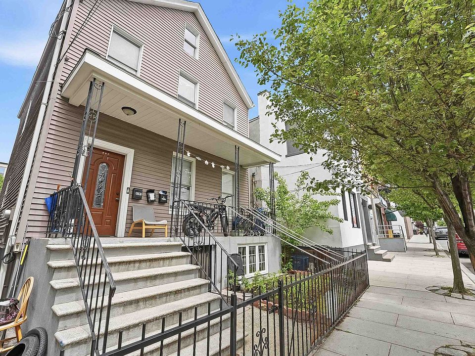 1st image of 514 42nd St
