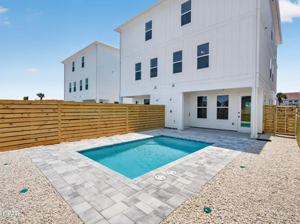 5233 Thomas Dr, Panama City, FL 32408