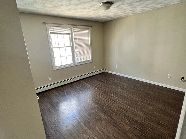 15 Metcalf St #2 — Photo 7
