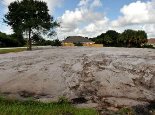 435 SW Paar Dr, Pt Saint Lucie, FL 34953