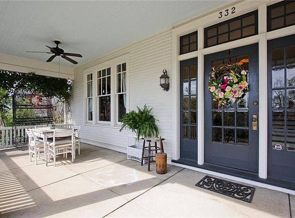 Maginificent veranda! A timeless classic!