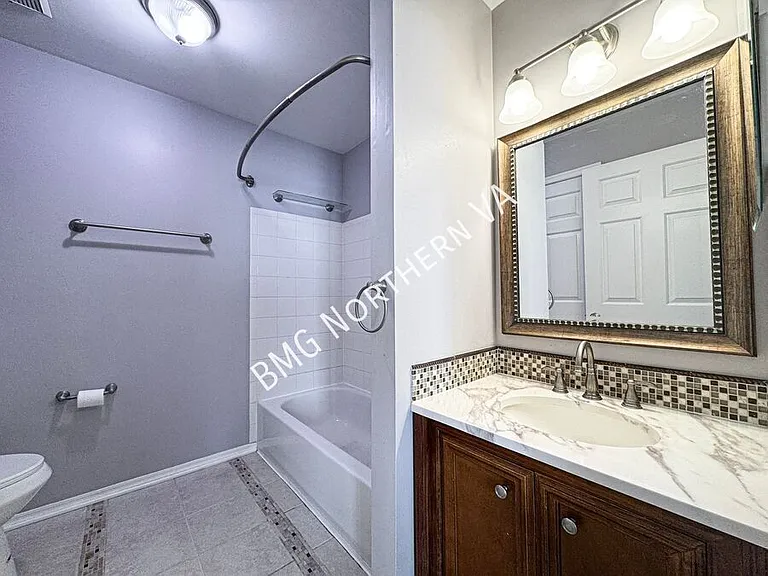 635 Constellation Sq SE #G — Photo 14