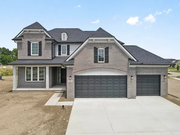 17684 Benjamin Dr, Macomb, MI 48042