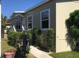 121 Calle De La Rosa, Camarillo, CA 93012