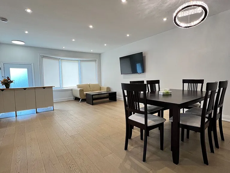 219 Beechy Dr — Photo 5