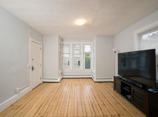 202 Lippitt St, Providence, RI 02906