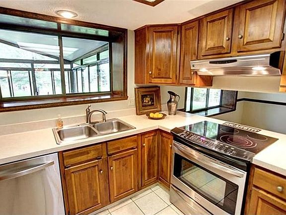 5th image of 9190 Payne Farm Ln