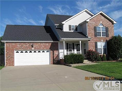 1st image of 693 Fallbrook Ln