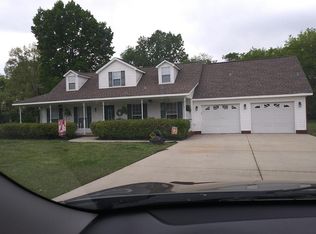 865 Renee Dr, Tuscumbia, AL 35674