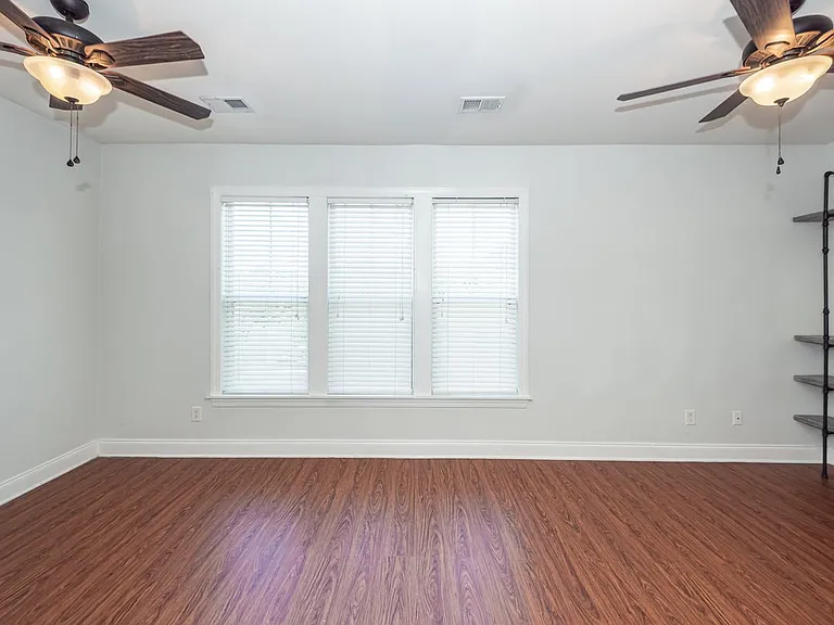 1412 Widows Ct — Photo 35