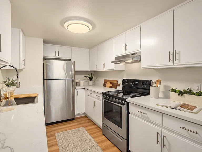 121 Wood Ave SW #B — Photo 16