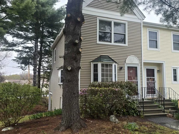 321 Fox Hollow Way, Manchester, NH 03104