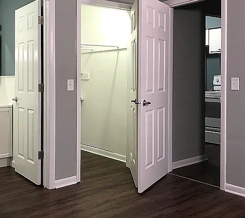 2nd image of 320 Forest Park Dr #204
