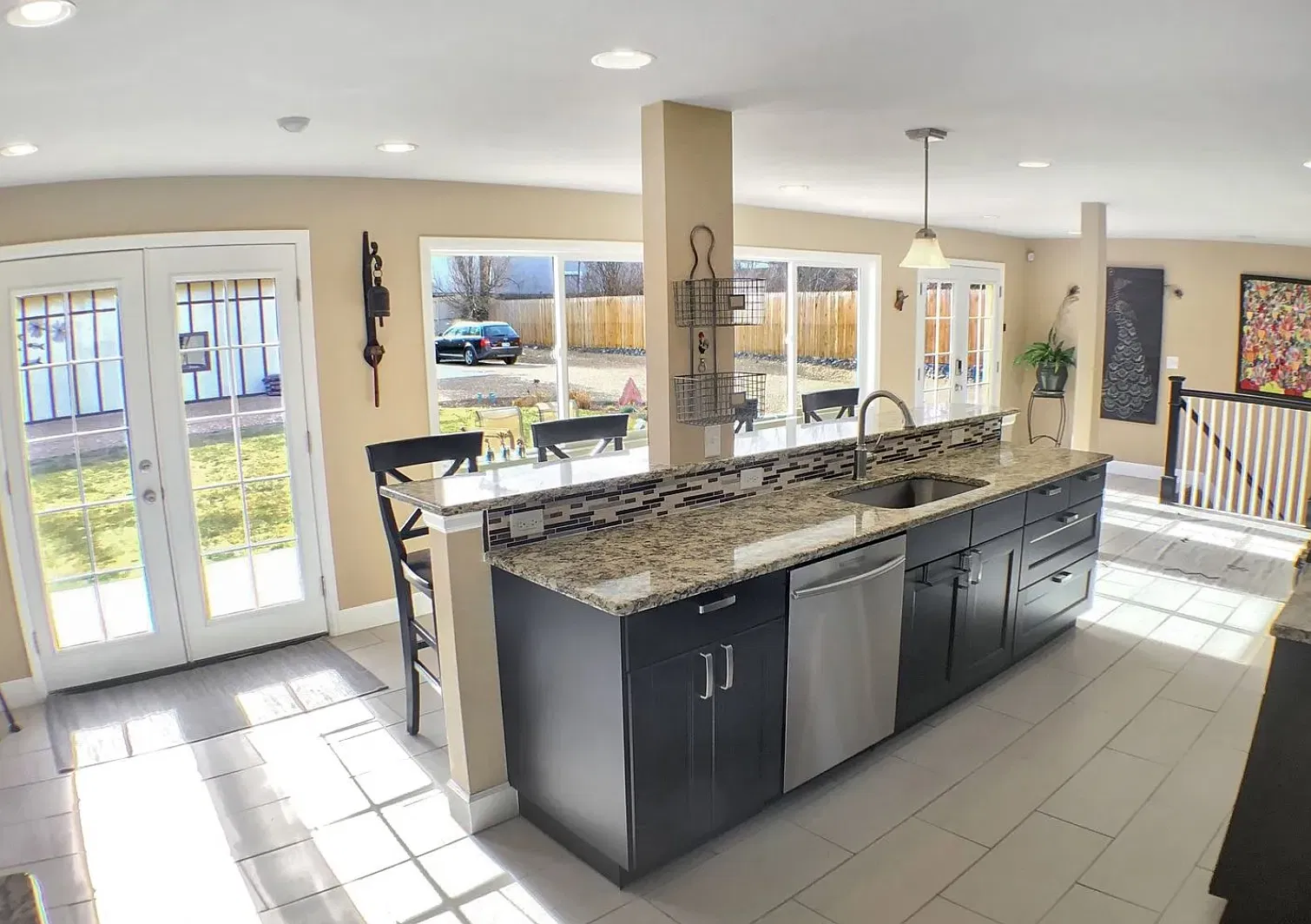 4 bed, 3760 sqft, $3,700 — Photo 1