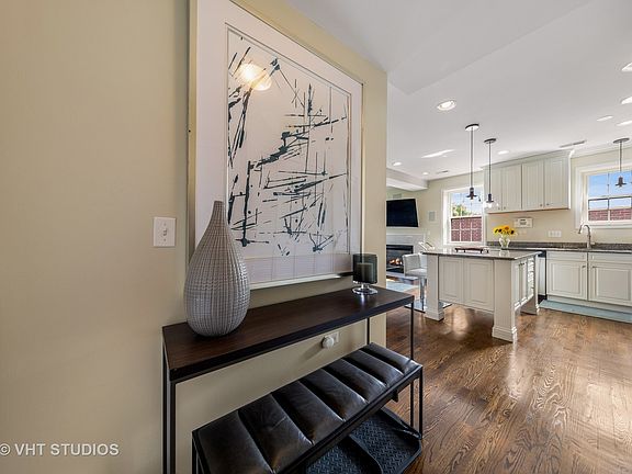 2nd image of 1446 N North Park Ave APT 5F