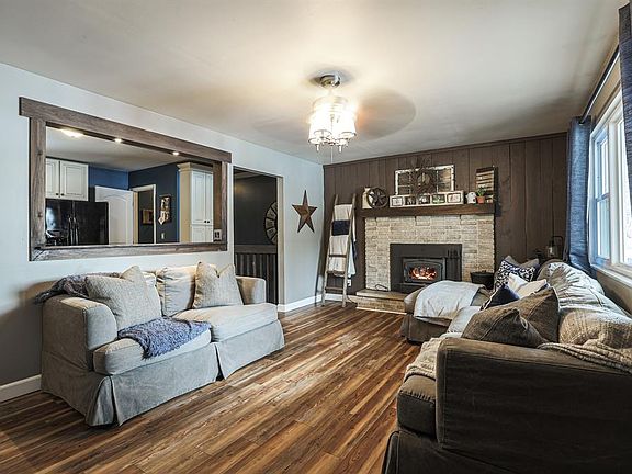3rd image of 8017 Preblewood Dr