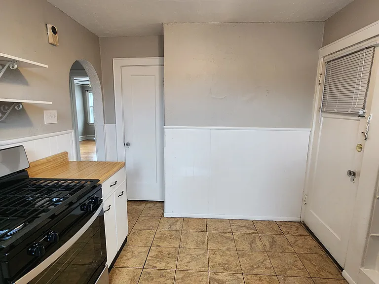1401 Woodland Dr — Photo 16