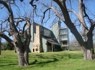 106 Lenz Dr, Seguin, TX 78155