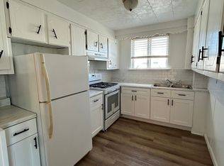 90 Montaup St #2, Fall River, MA 02724