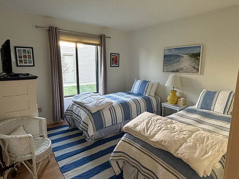 1034 Marina Bluff Dr — Photo 12