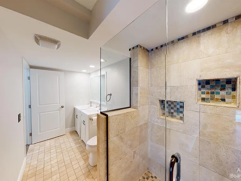 1280 Sunset Rd — Photo 22