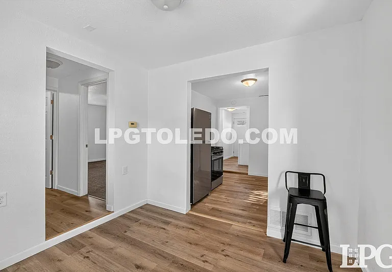 12378 Lincoln Blvd — Photo 10