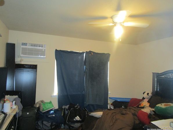 san-antonio-texas-169084049 picture