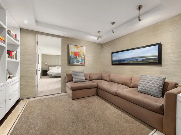 422 East 72nd Street image 7 of 18