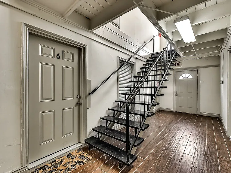 1502 Peak St. — Photo 9
