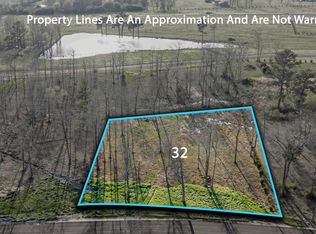 32 Garrett St, Rainsville, AL 35986