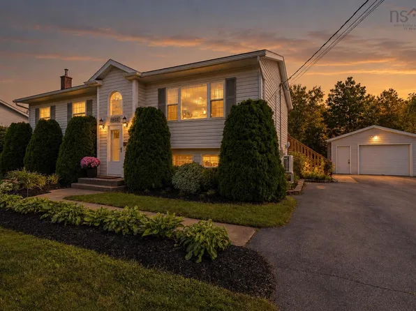 1027 Club Cres, New Minas, NS B4N 5C8