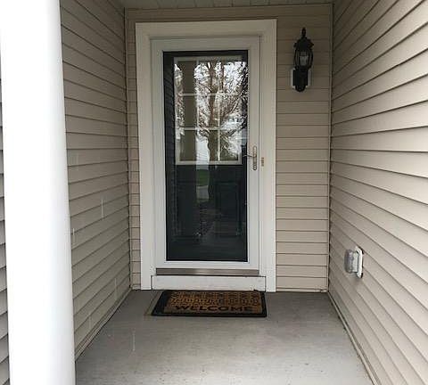2nd image of 15367 Falk Dr N