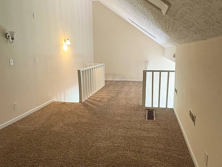 1621 Flanigan Ct #D — Photo 11