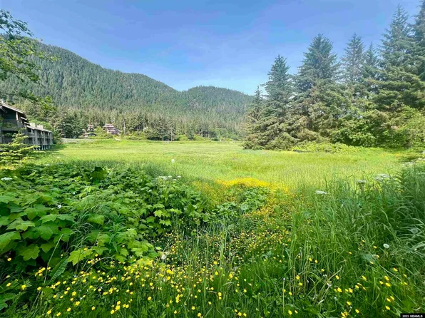 0 National Park Service Rd, Juneau, AK 99801