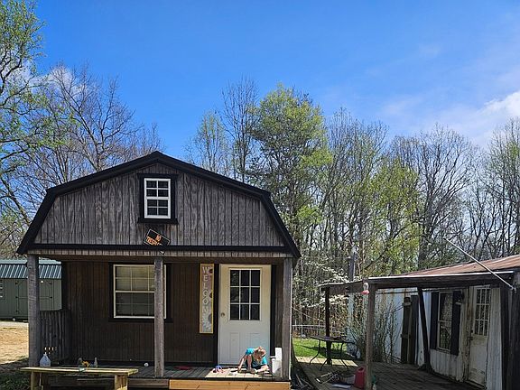 4th image of 580 Captain Carter Rd