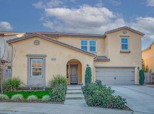 3084 Vermont Ave, Clovis, CA 93619