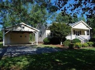 404 Iliahi St, Lanai City, HI 96763