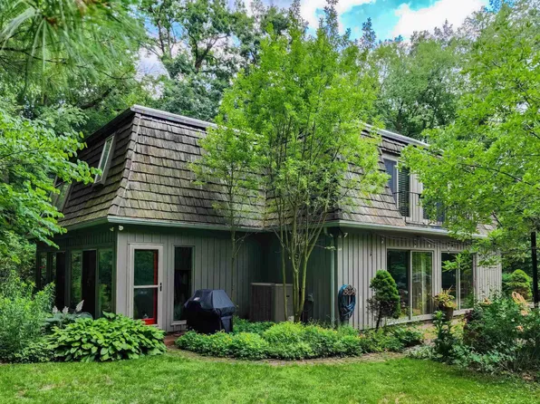 1712 Lincolnway E, Goshen, IN 46526