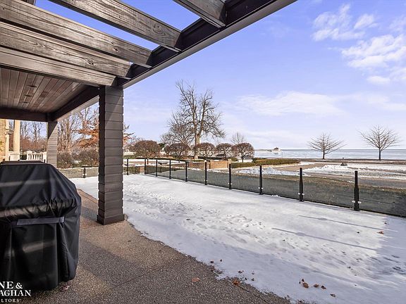 5th image of 737 Lake Shore Rd