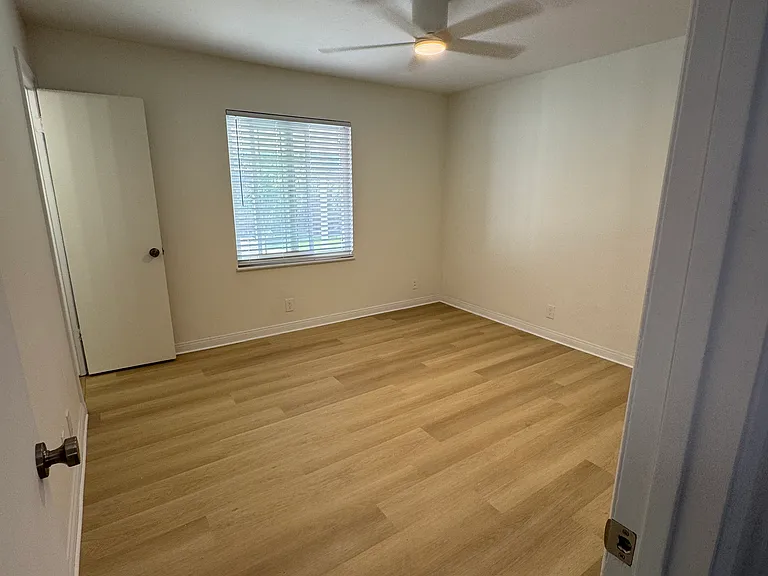 19361 Jerrilyn Ln — Photo 19