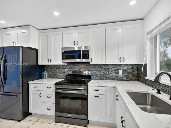 2000 S Federal Hwy APT 304, Boynton Beach, FL 33435