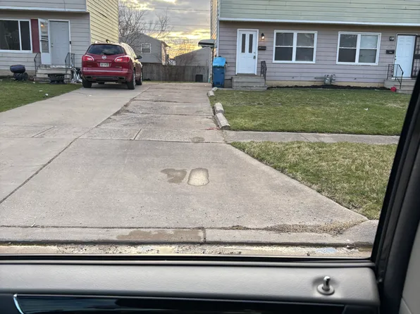 4726 Chelsea Ave, Lorain, OH 44055