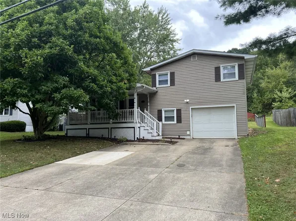 702 Johnson Ave, Dennison, OH 44621