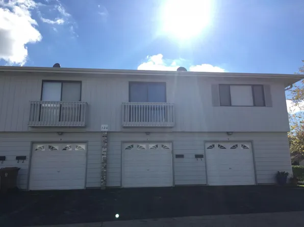 120 Fairlane Ct APT A, Bloomingdale, IL 60108