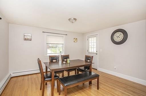 3rd image of 62 Kent Ave