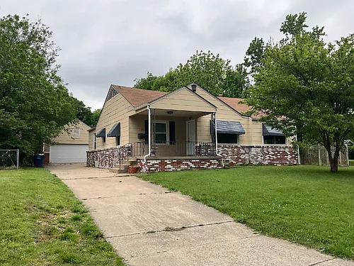 1644 S Knoxville Ave Photo 1