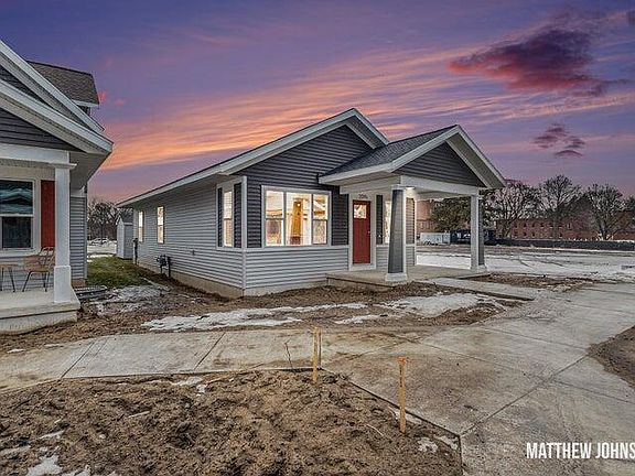 2nd image of 2096 Willard Ave