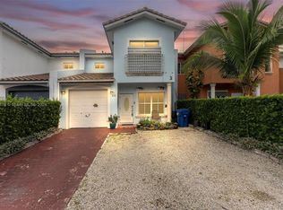 656 SW 7th Ter, Florida City, FL 33034