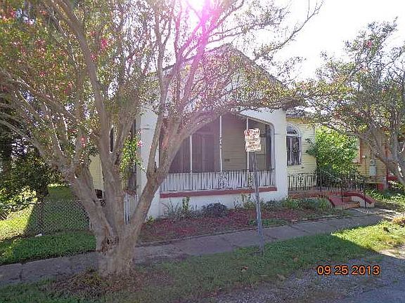3rd image of 2706 Castiglione St